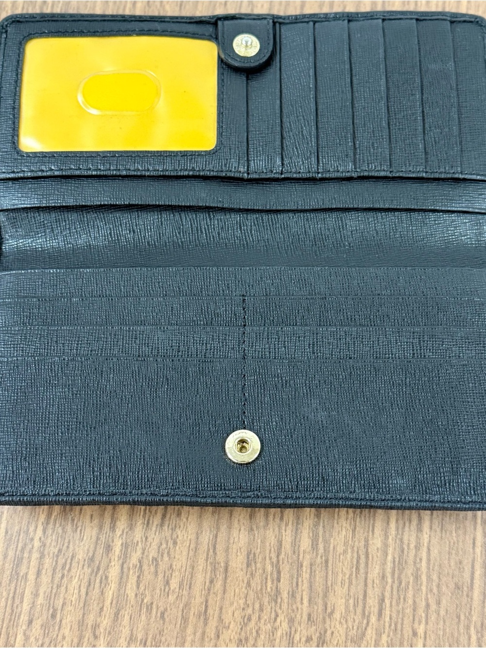 Dooney & Bourke Black and White Geometric Logo Continental Wallet - Picture 6 of 10